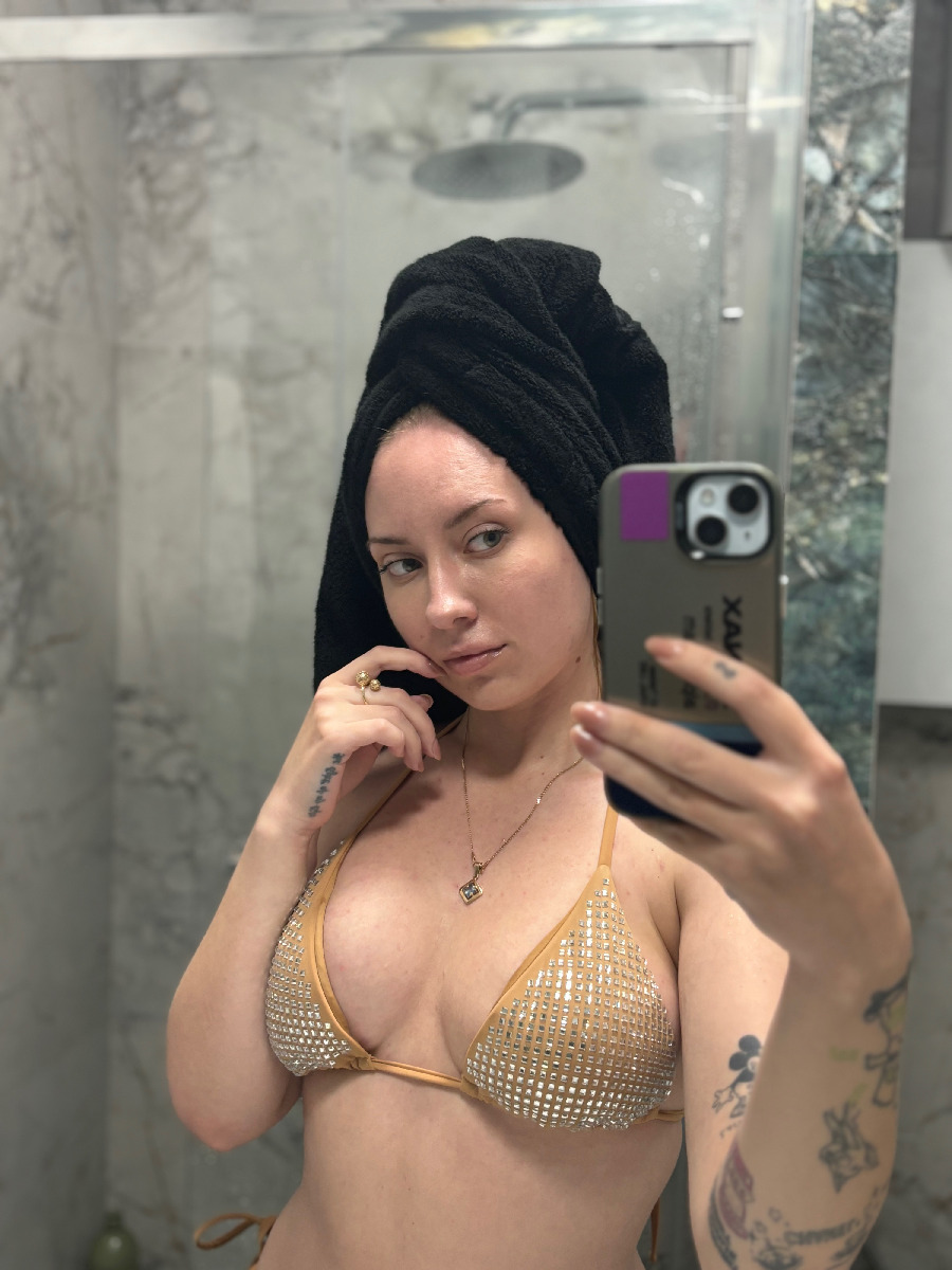 Nude girl KateV in Wroclaw