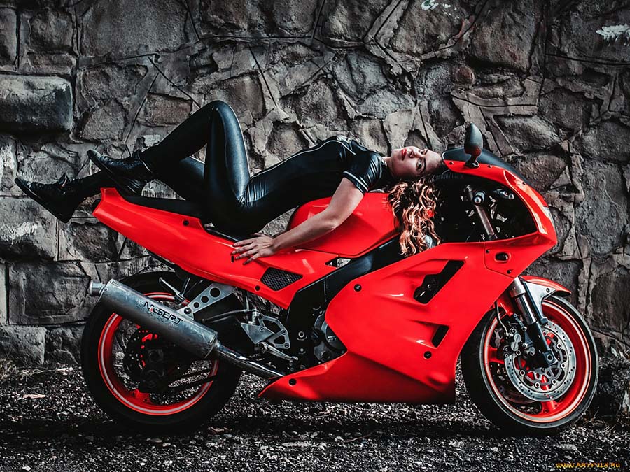 Beautiful girl Beautiful girls and motorcycles in Wroclaw