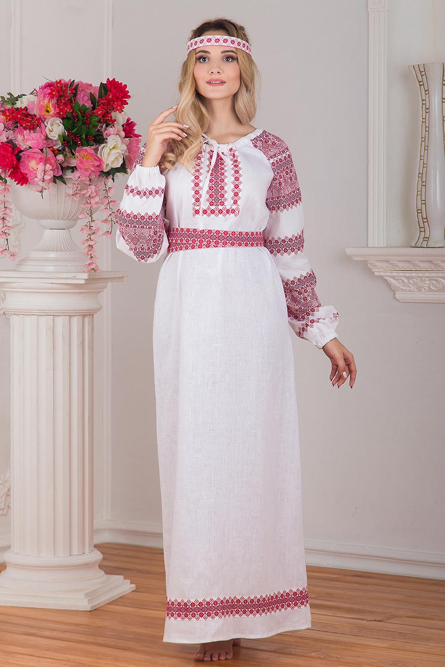 Women in Slavic costumes in Wroclaw